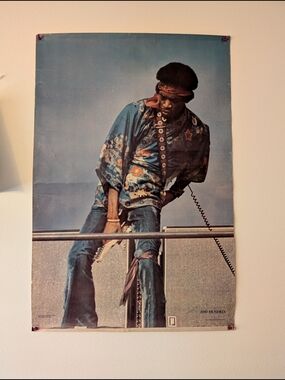 Vintage Jimi Hendrix Poster! 🩵🌼